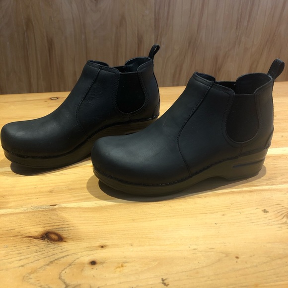 Dansko Shoes - Dansko Frankie Bootie